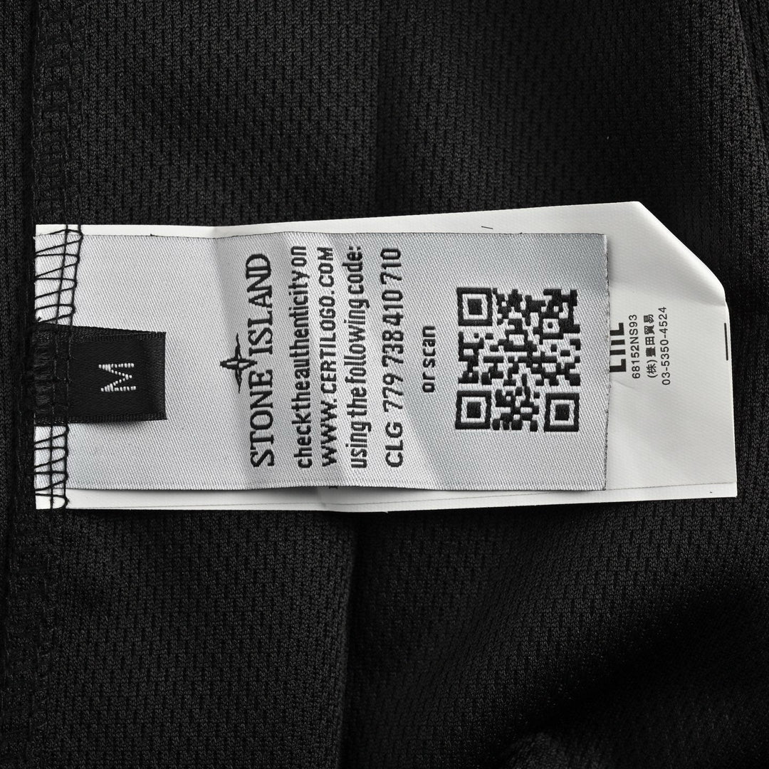 Stone Island Soft Shell-R Hooded Jacket Black