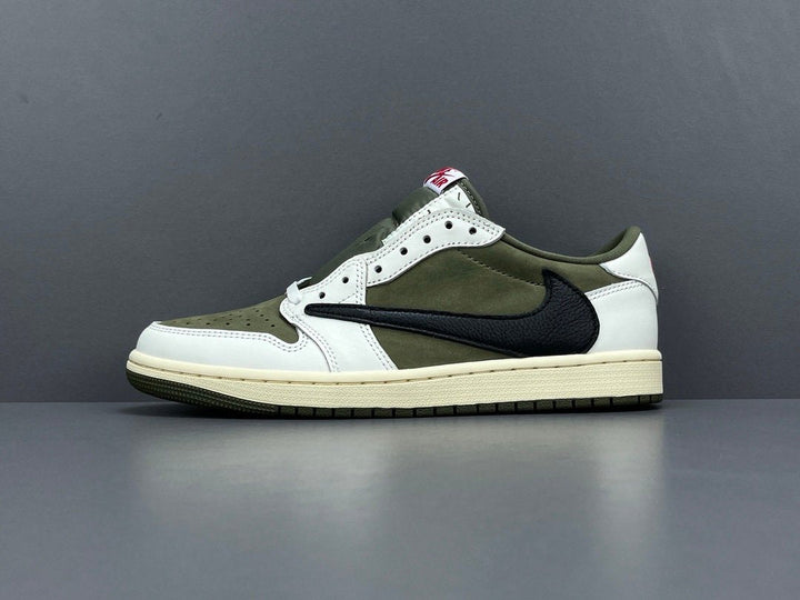Jordan 1 Retro Low OG SP
Travis Scott Medium Olive